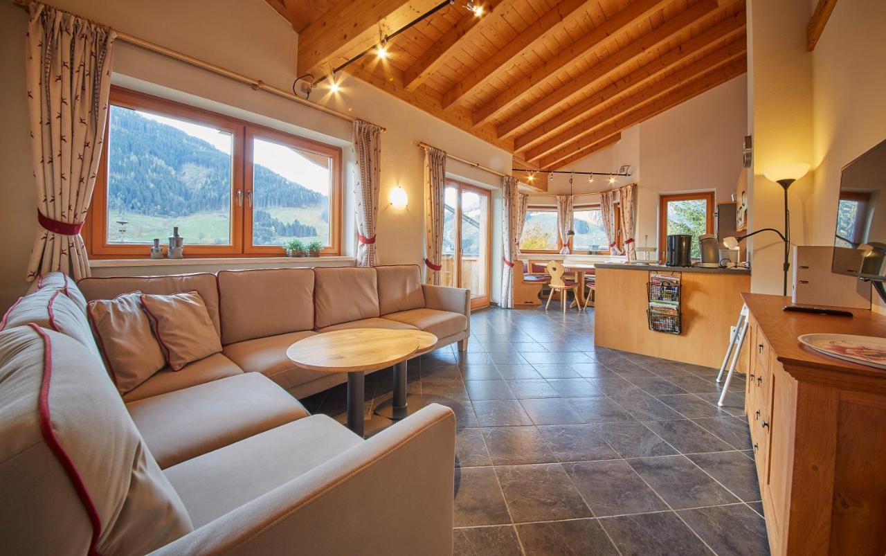 Appartements Hollandia Saalbach-Hinterglemm Bagian luar foto