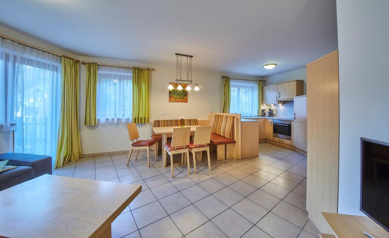 Appartements Hollandia Saalbach-Hinterglemm Bagian luar foto