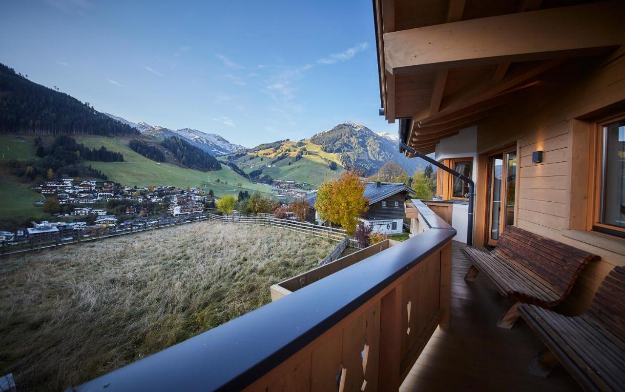 Appartements Hollandia Saalbach-Hinterglemm Bagian luar foto