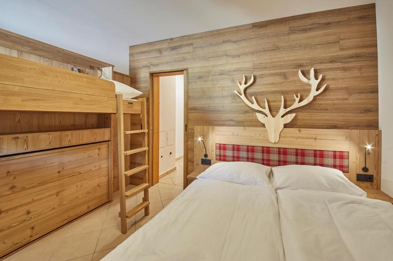 Appartements Hollandia Saalbach-Hinterglemm Bagian luar foto