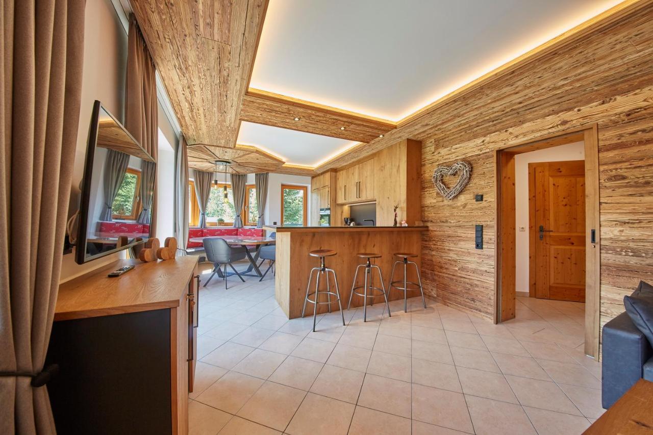Appartements Hollandia Saalbach-Hinterglemm Bagian luar foto