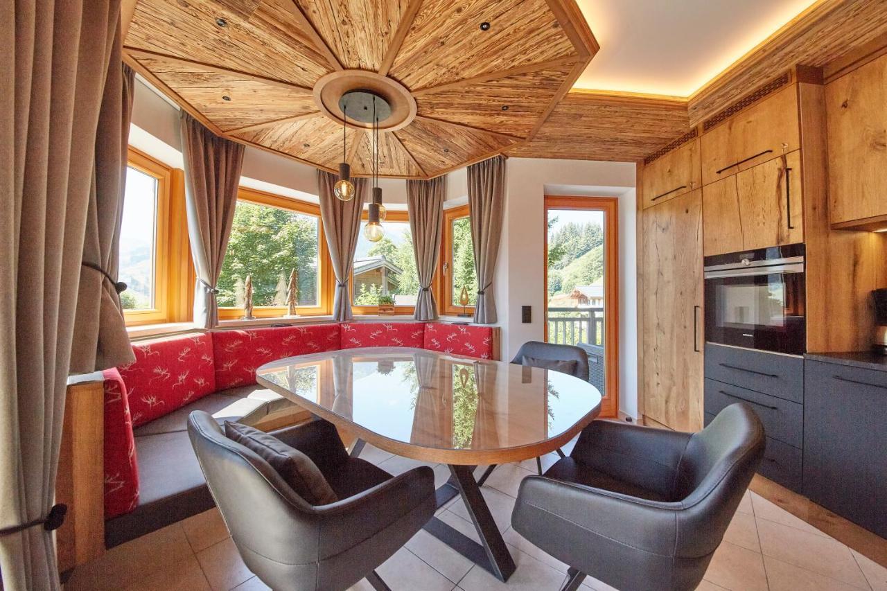 Appartements Hollandia Saalbach-Hinterglemm Bagian luar foto