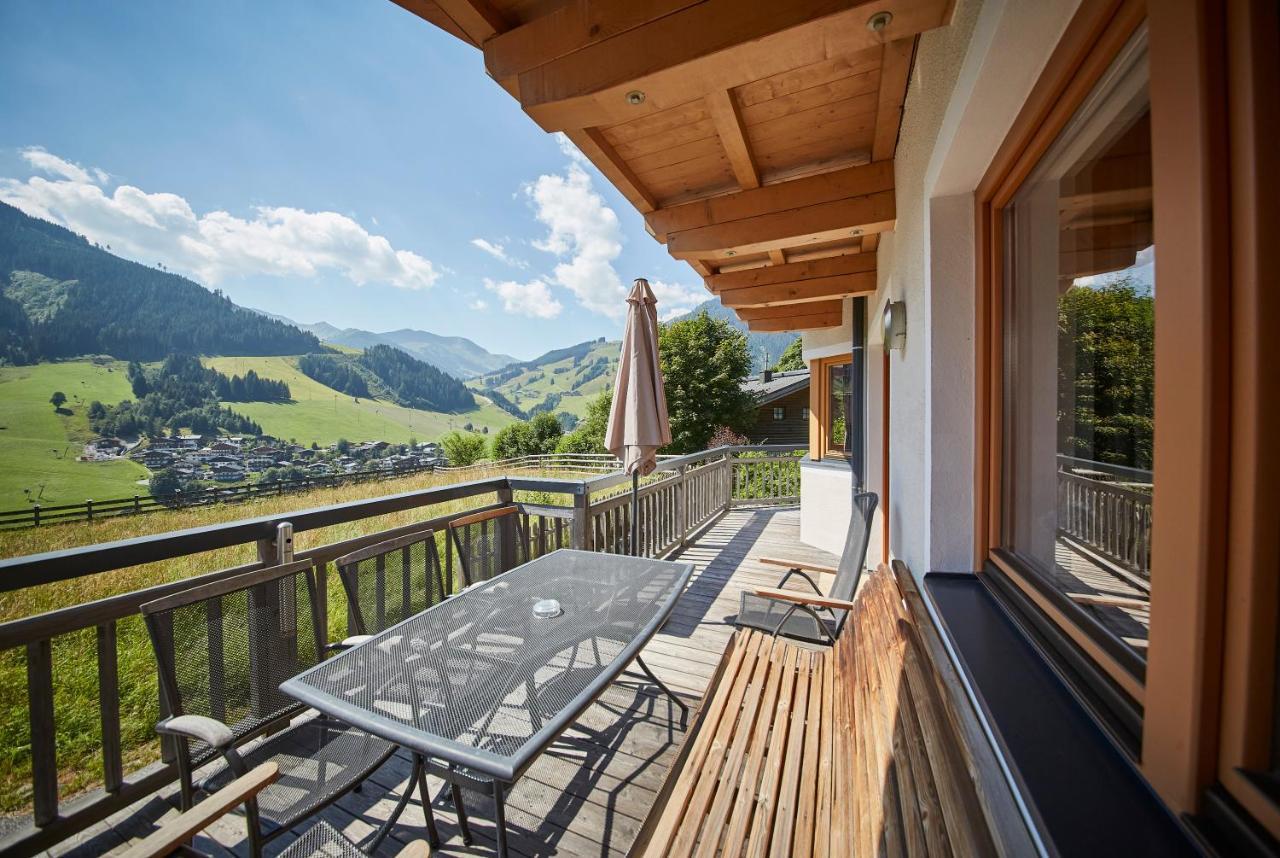 Appartements Hollandia Saalbach-Hinterglemm Bagian luar foto